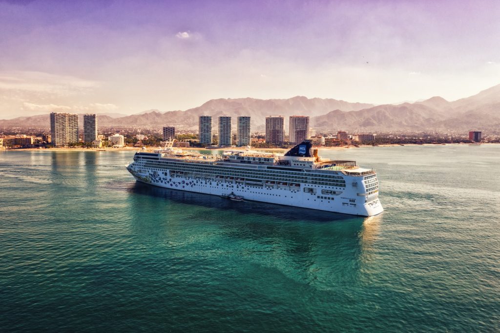 Exploring Closed Loop Cruises Featured Image