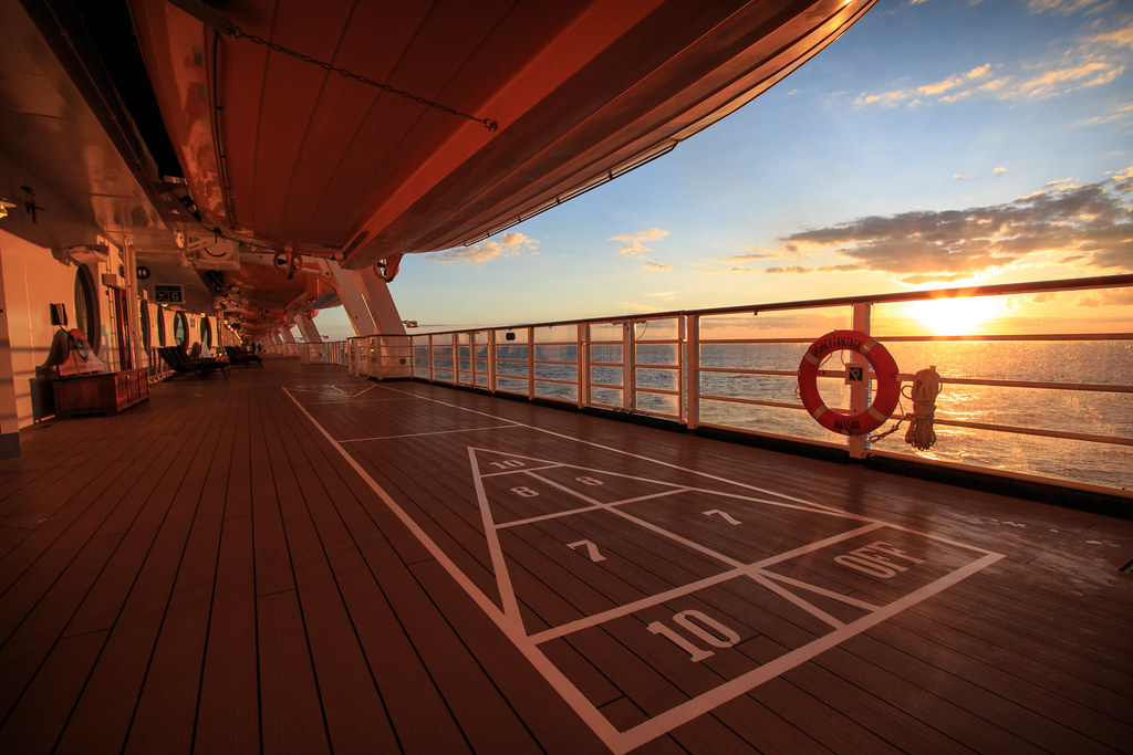 How To Avoid Boredom On A Cruise Featured Image