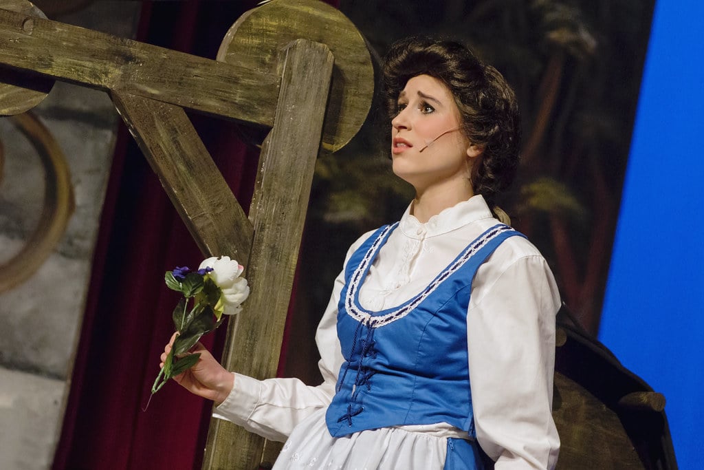 Best Cruise Lines for Entertainment Featured Image