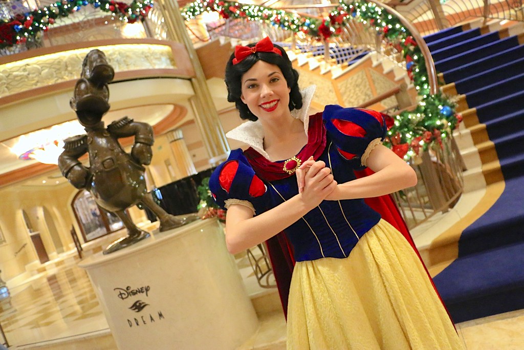 Best Cruise Lines for Christmas Featured Image